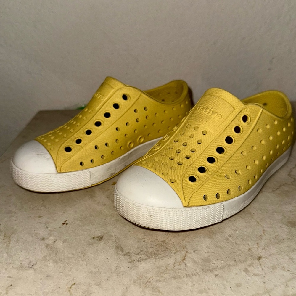 Yellow Native Toddler Shoes 💛 slip on sneakers - waterproof casual comfortable